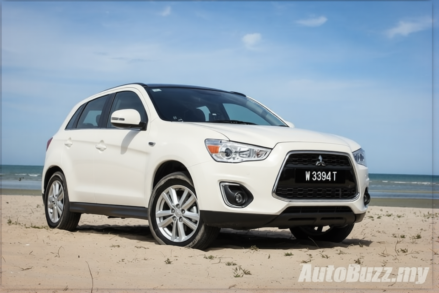 Preview Car 38 rendered in Pearl White gloss paint
