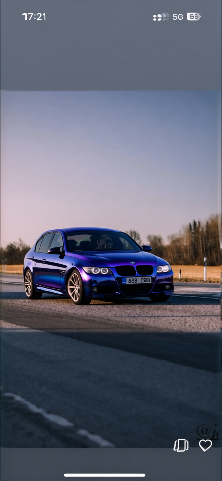 Preview Car 32 rendered in Super Gloss Spectrum gloss wrap